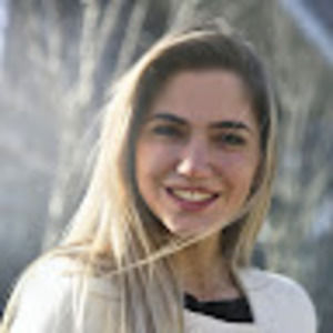 Meet your Posher, Simone